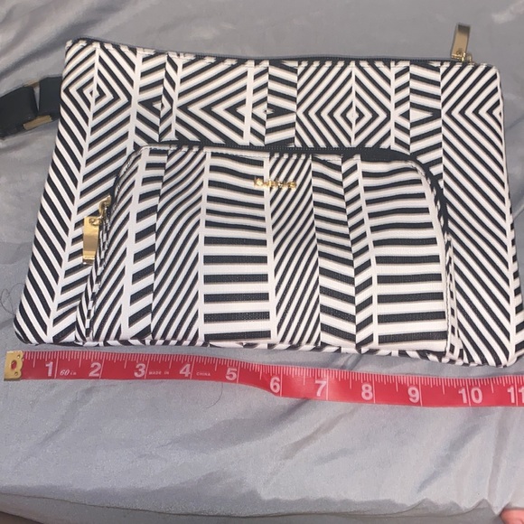 Bebe Black and White Print Wristlet Bag - Picture 8 of 9